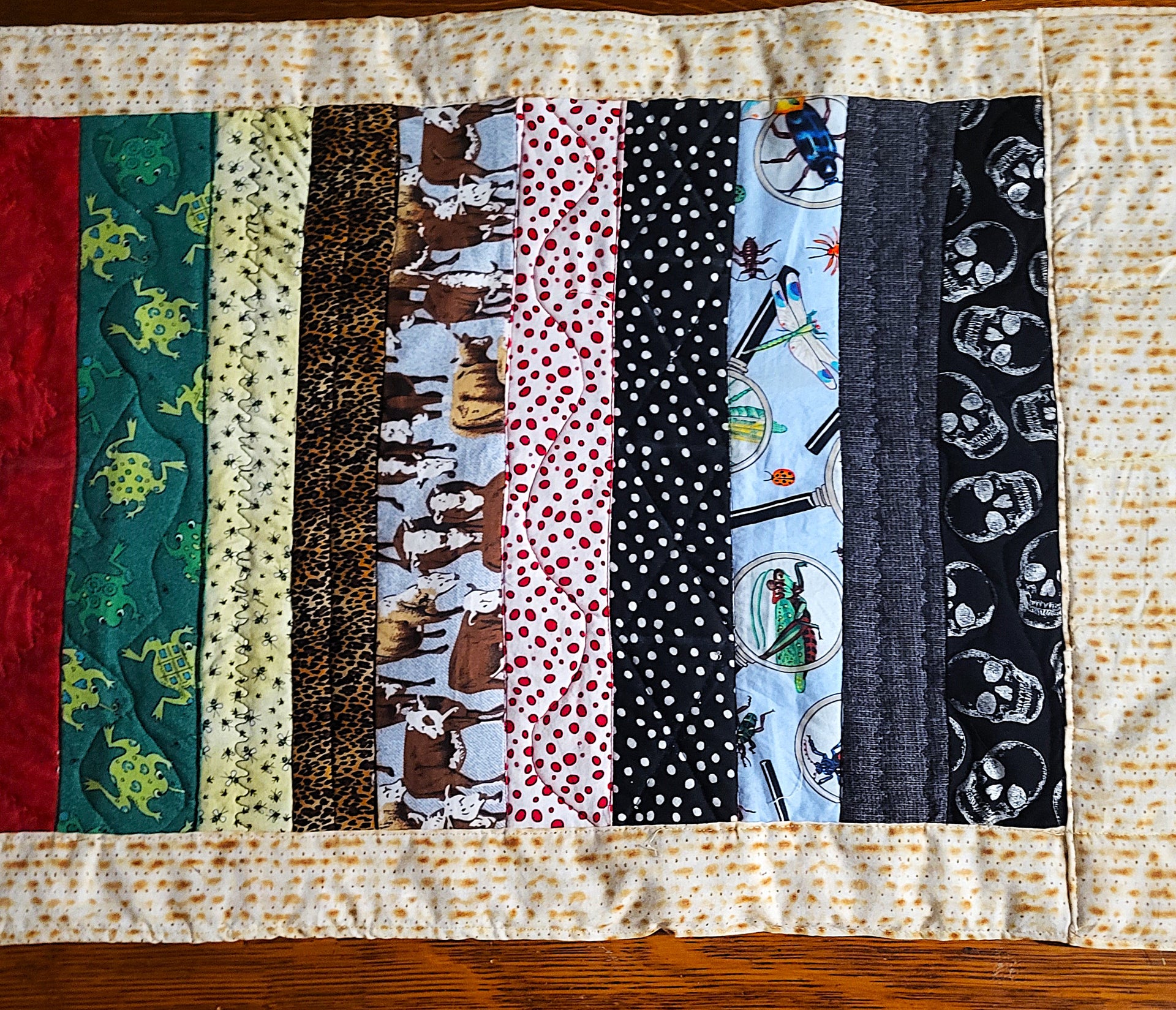 10 Plagues Matzah table runner