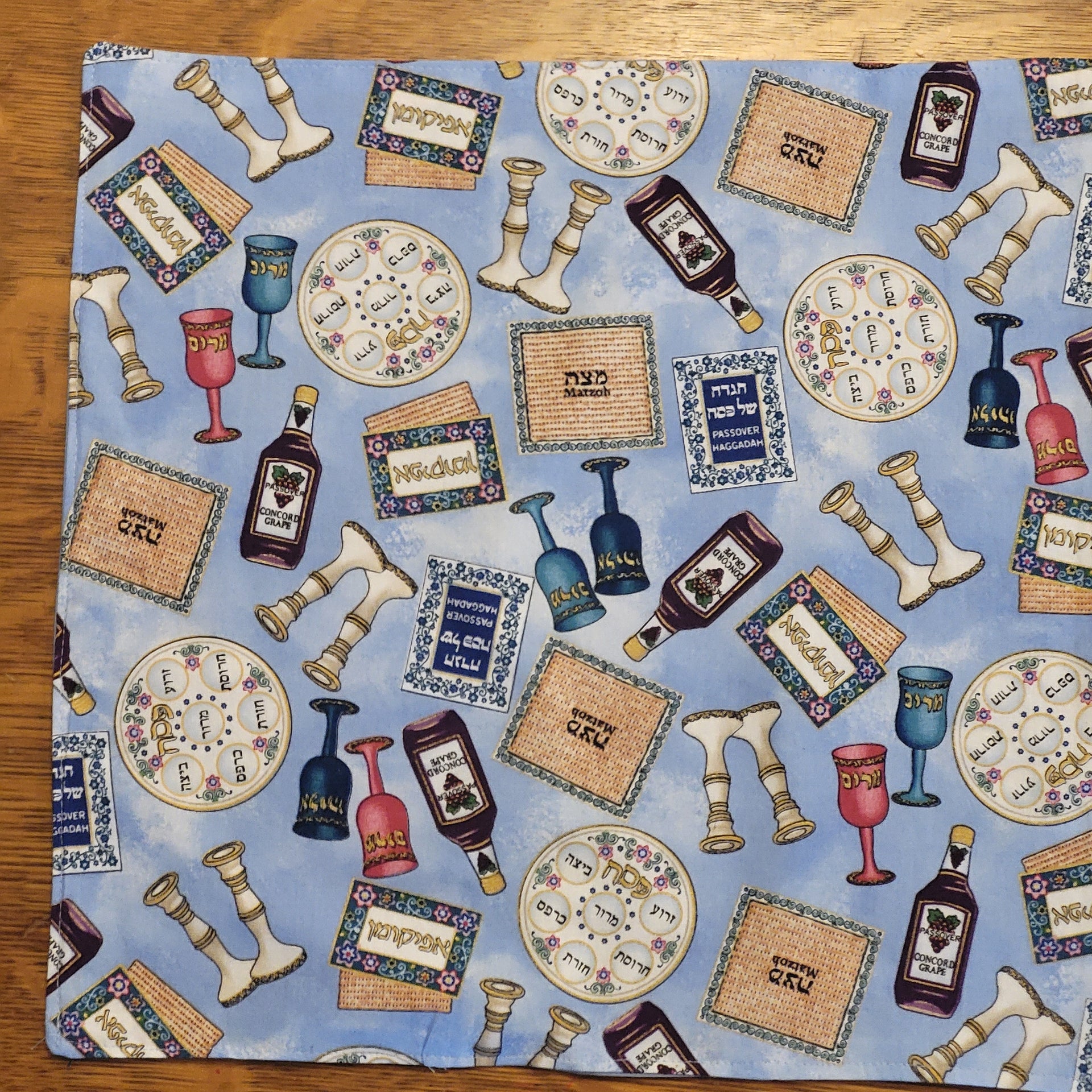 Seder items cloth lined napkin
