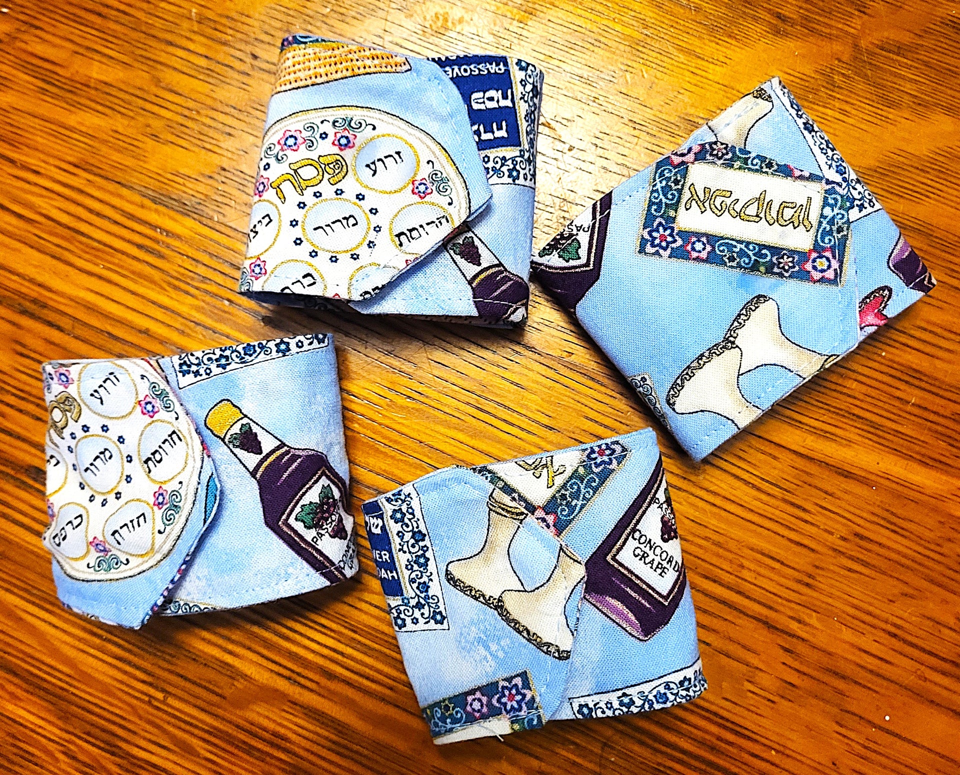 Pesach napkin holders