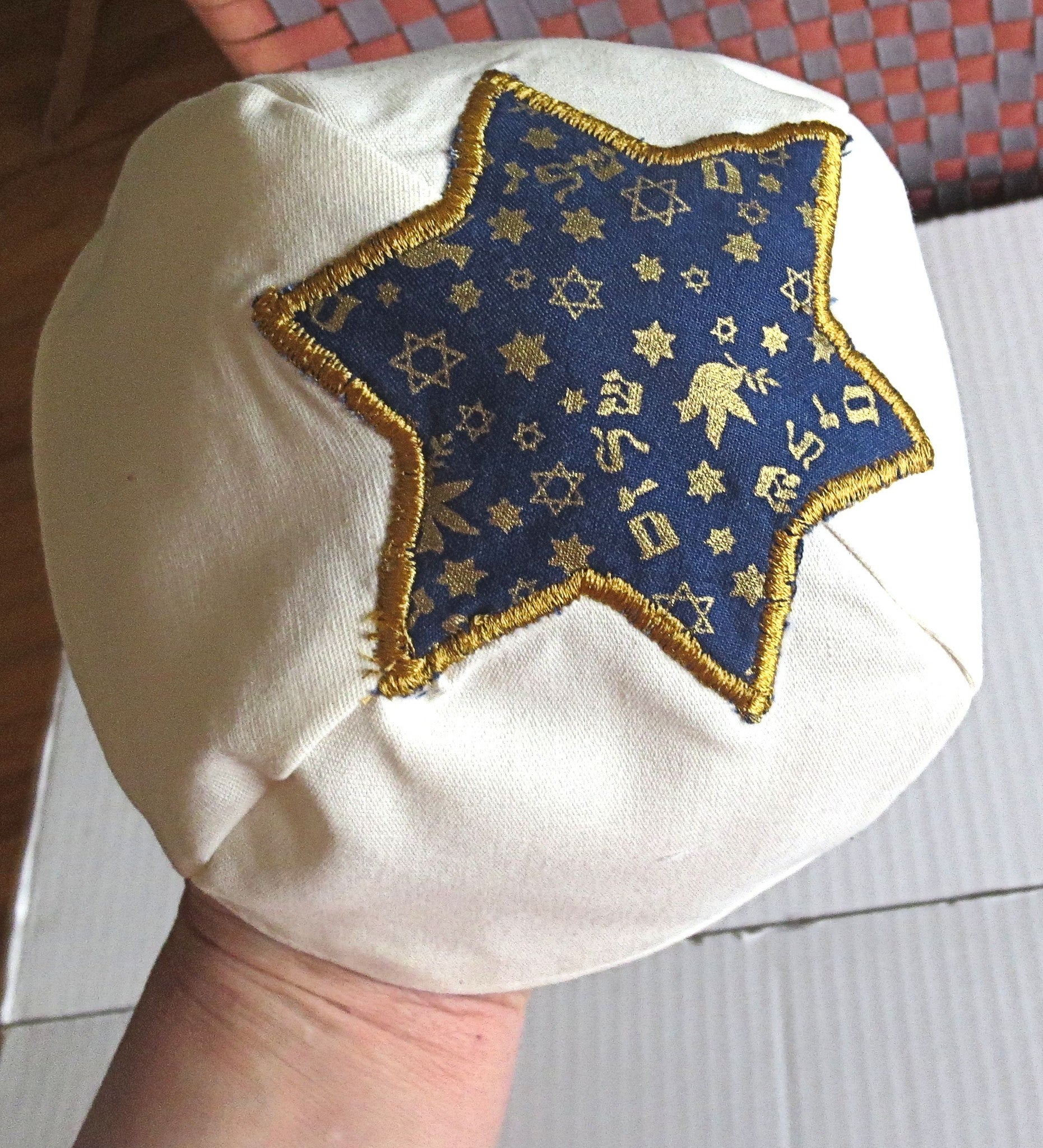 Women's Blue Etz Chaim Star of David hot Kippah with Dove