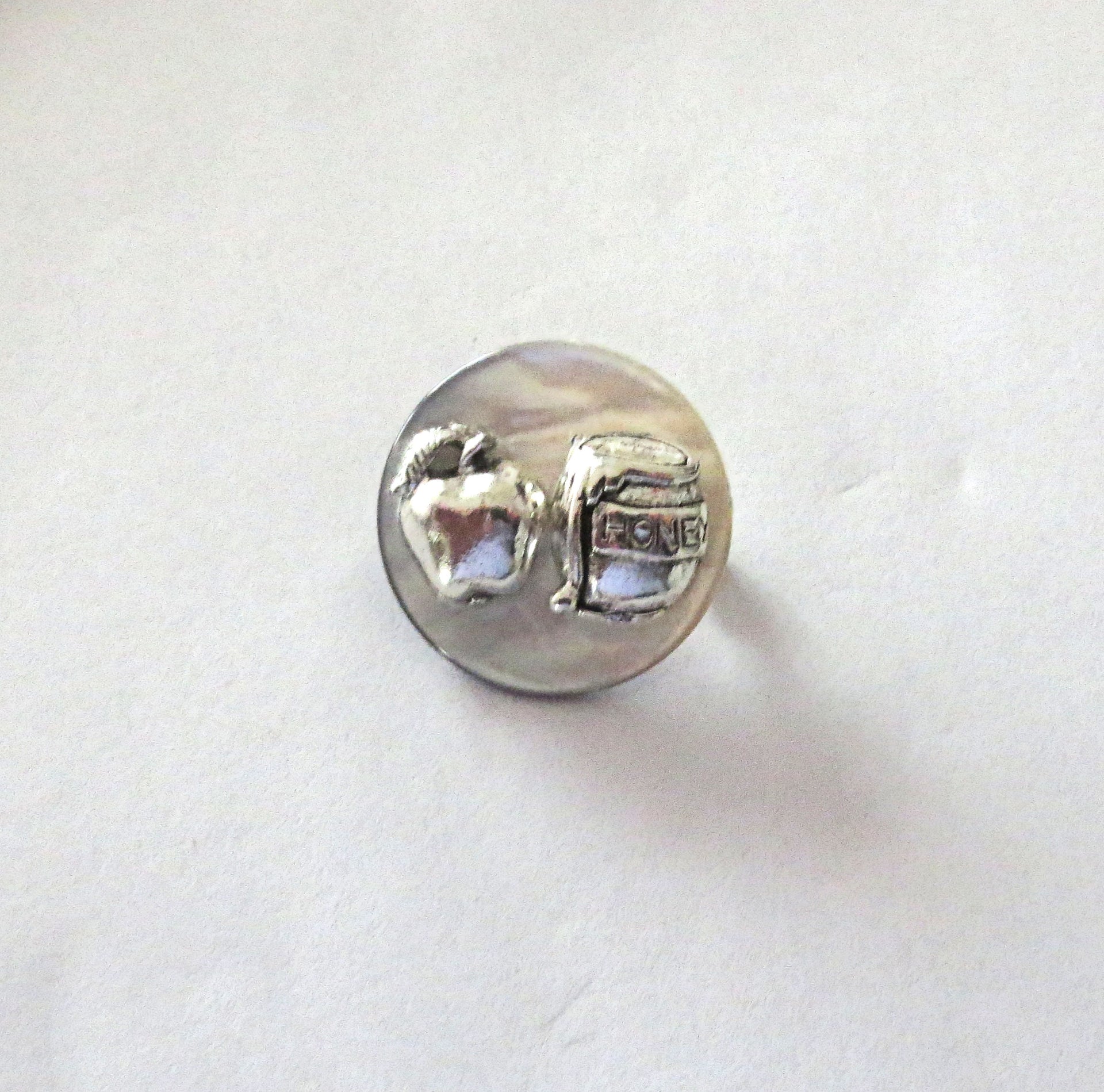 pin or brooch judaica charm mother of pearl button