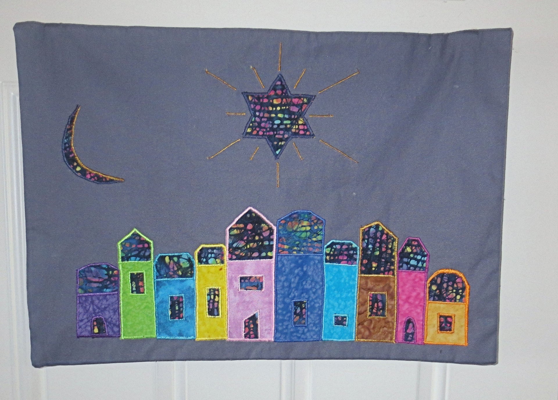 new moon quilted applique wall hanging