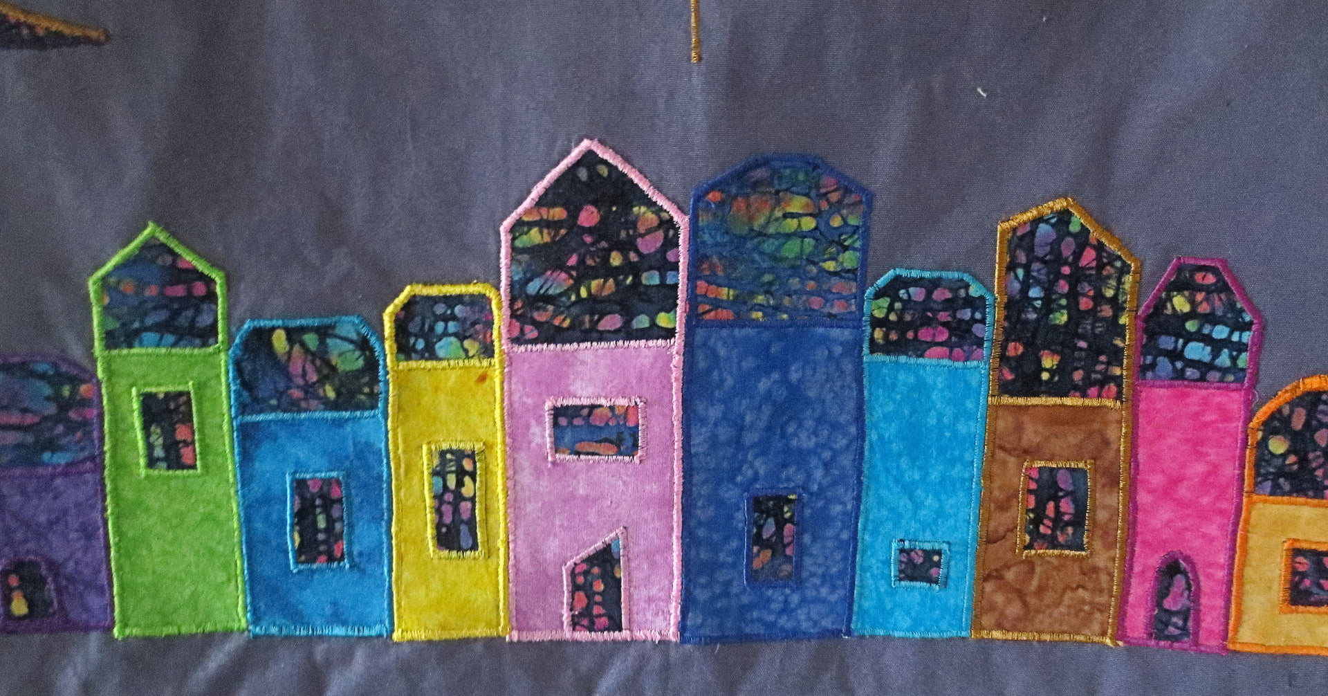 new moon quilted applique wall hanging