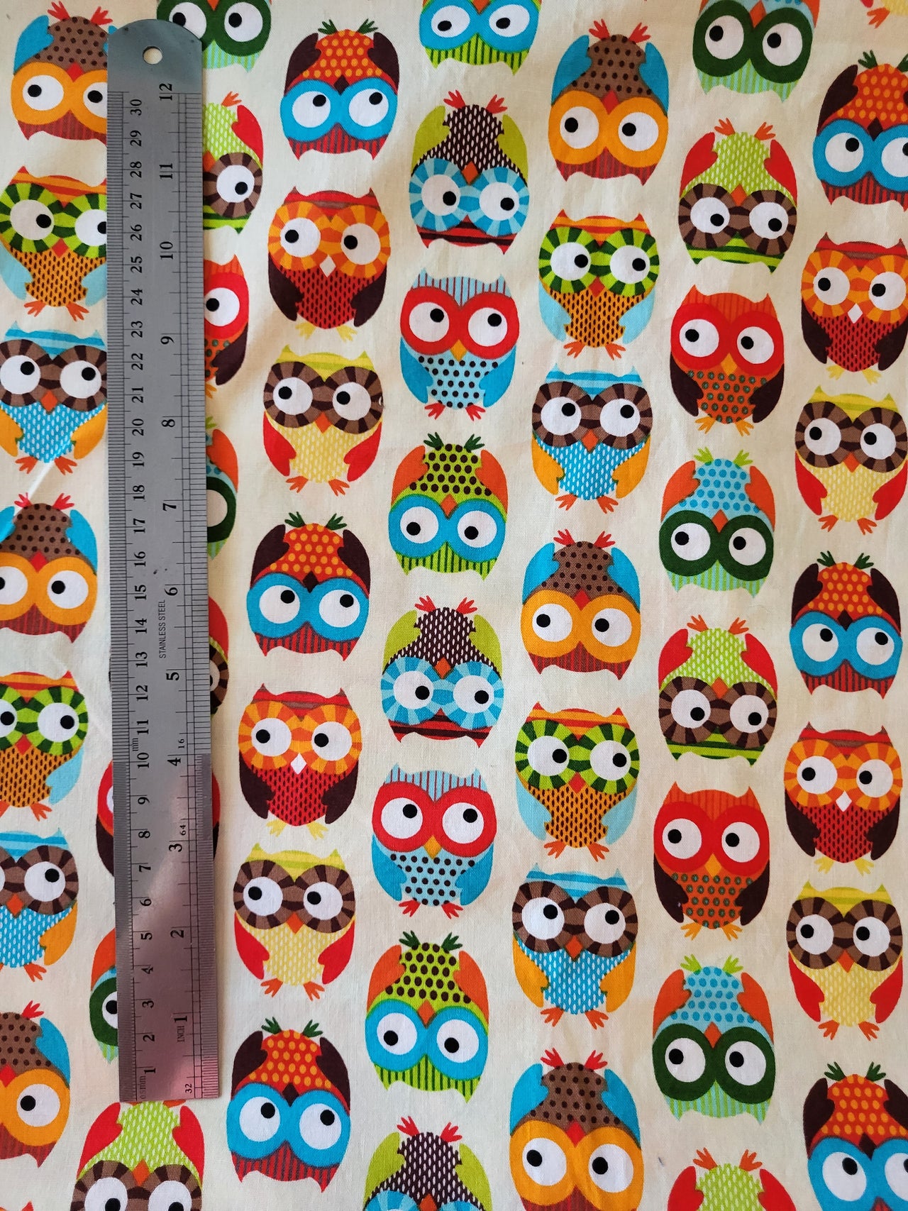 Abstract owls  cotton quilting bhy x 43" w oop great colors