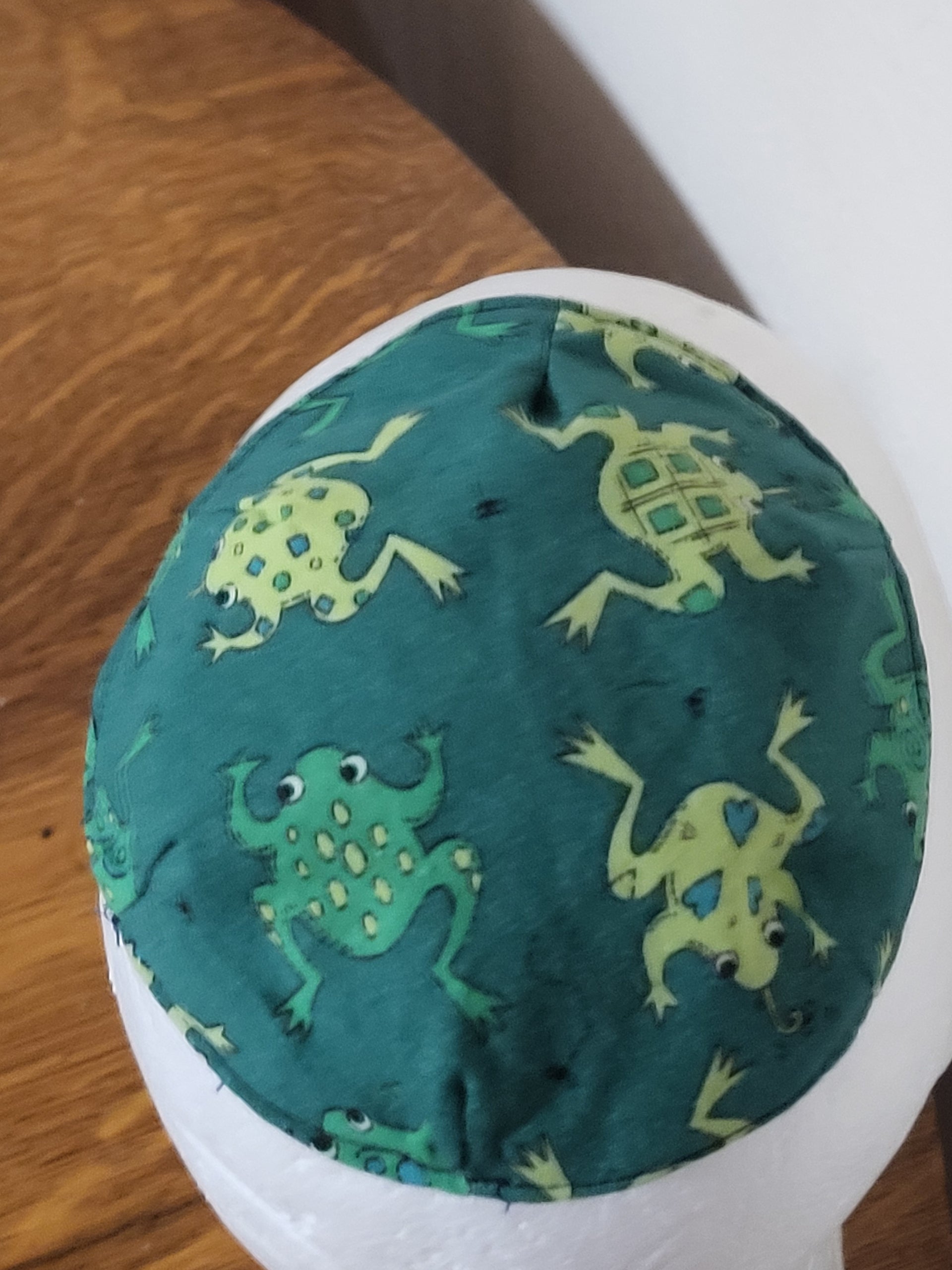 Saucer Passover plague kippah