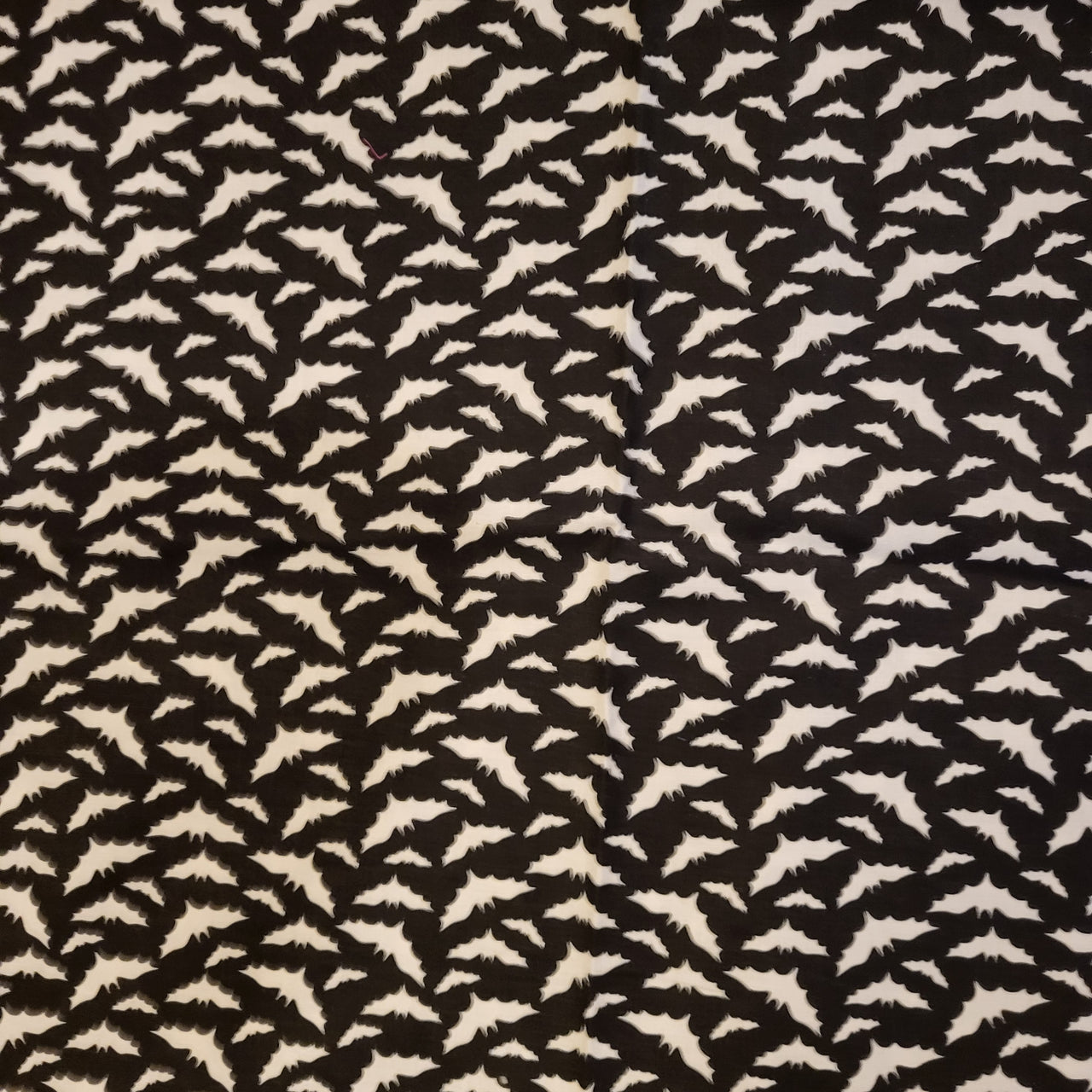 White bats on black cotton sew quilt fabric BHY x 45" w flying mammals Halloween