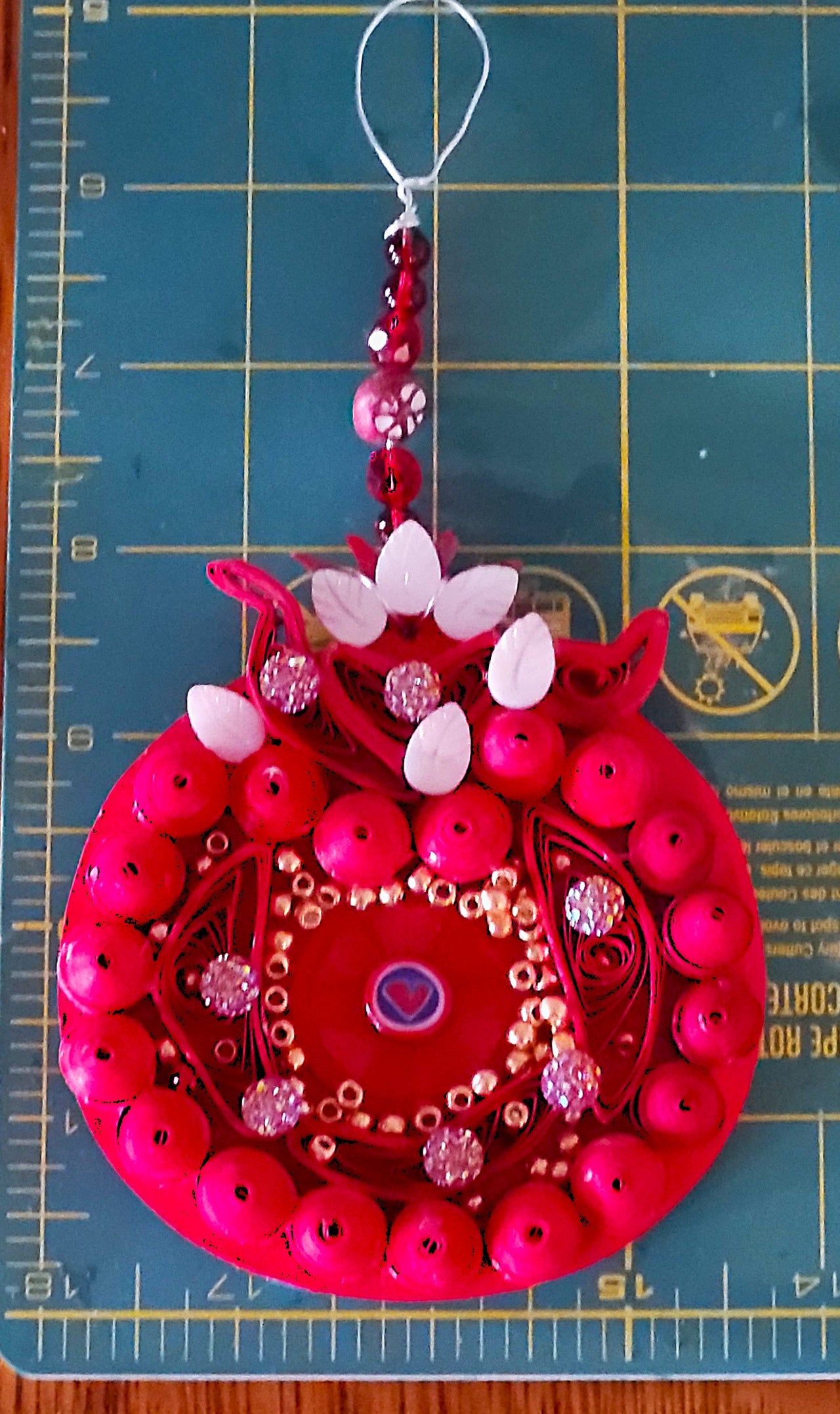 Pomegranate mixed media quilling pearls size small