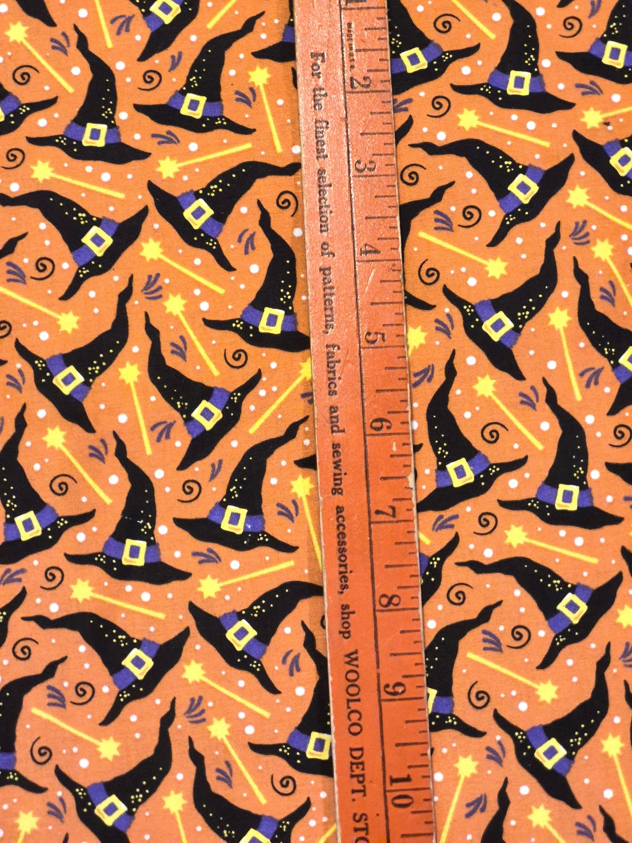 Black purple Witches hats wands Halloween cotton sew quilt fabric bhy x 45" w