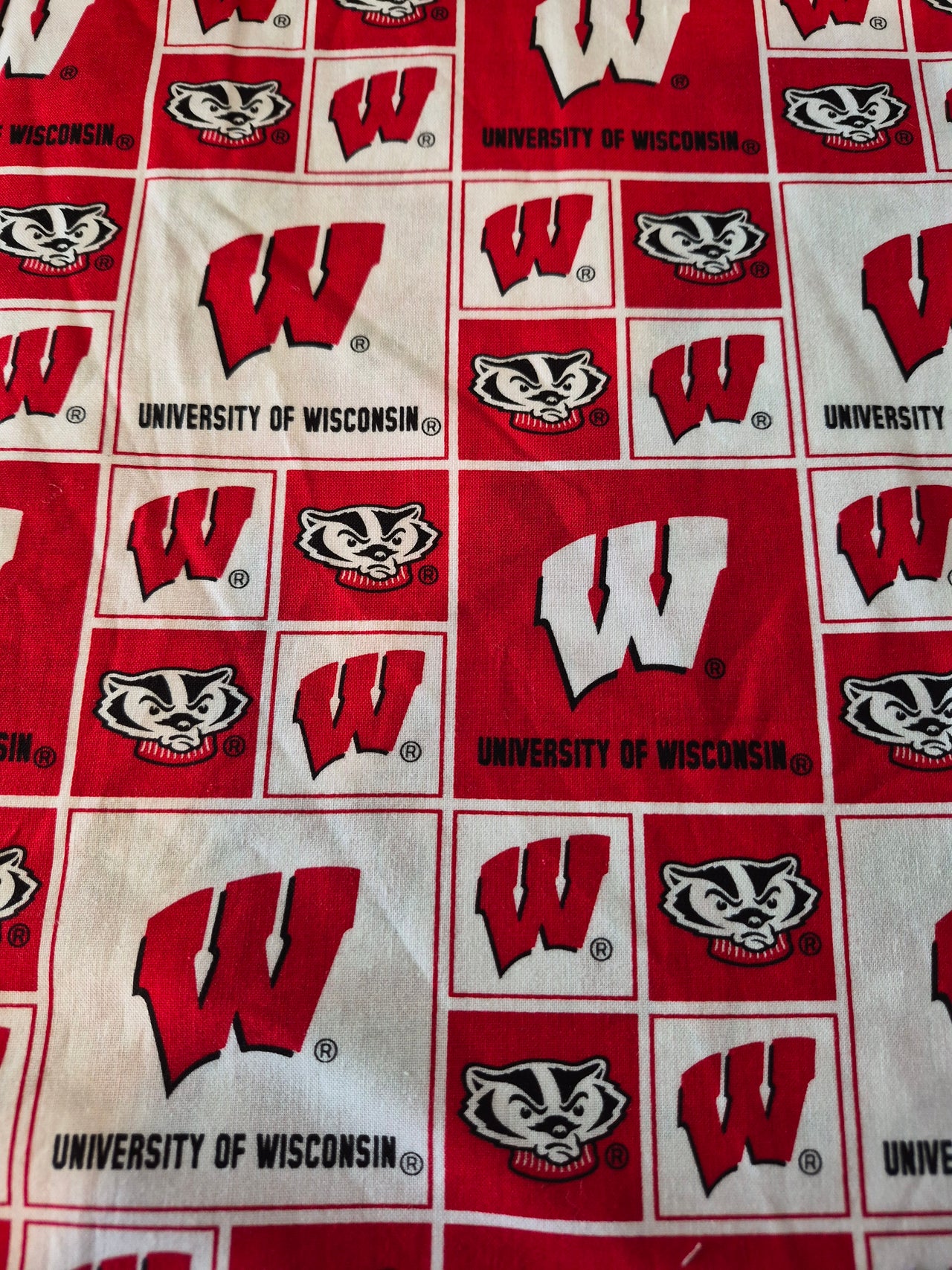 NCCA University of Wisconsin Badgers cotton sew quilting fabric 1/2 yard x 44" w