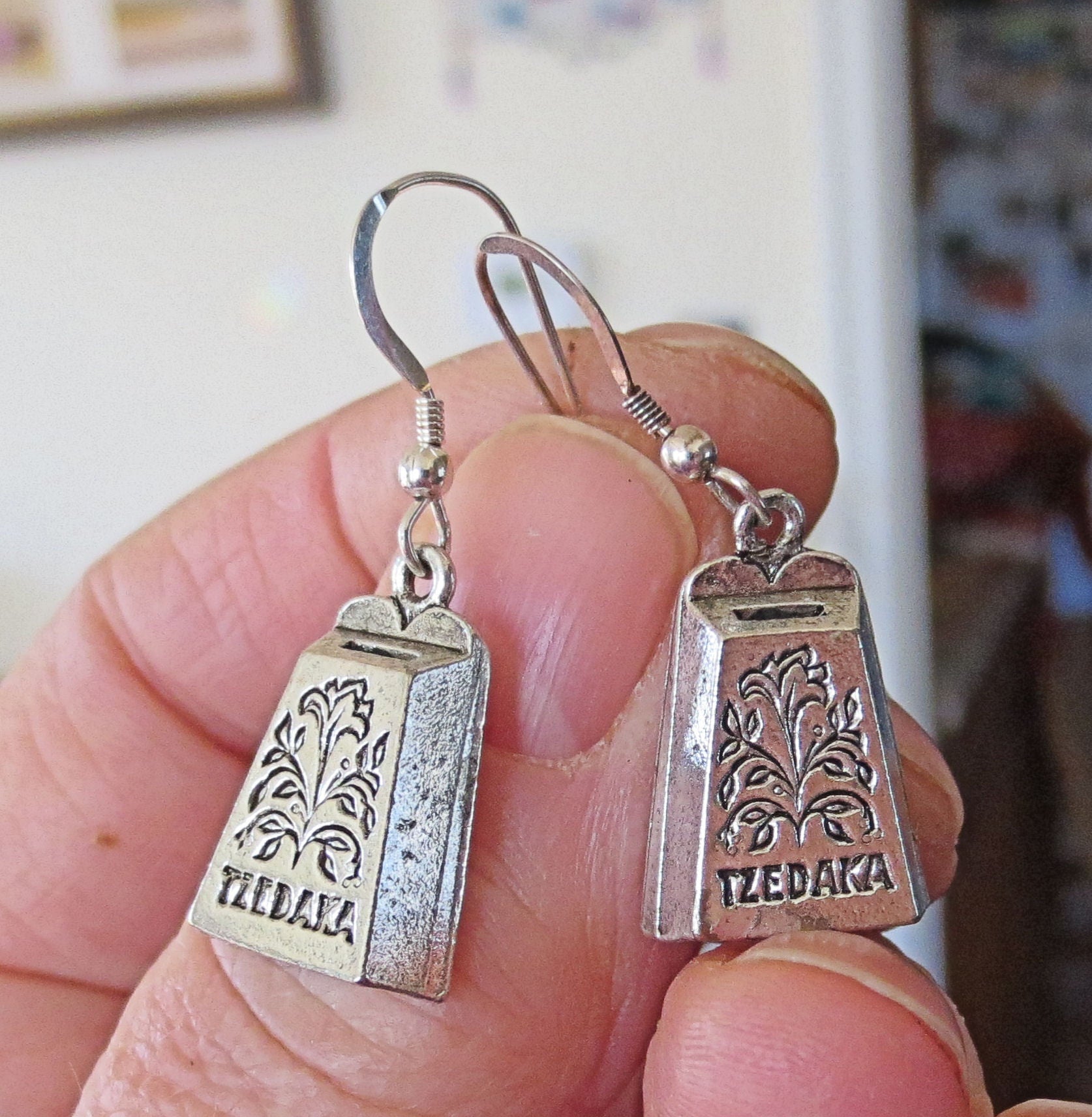 everyday judaica and shabbat silver earrings