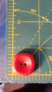 colt # 8 button 3/4" / red