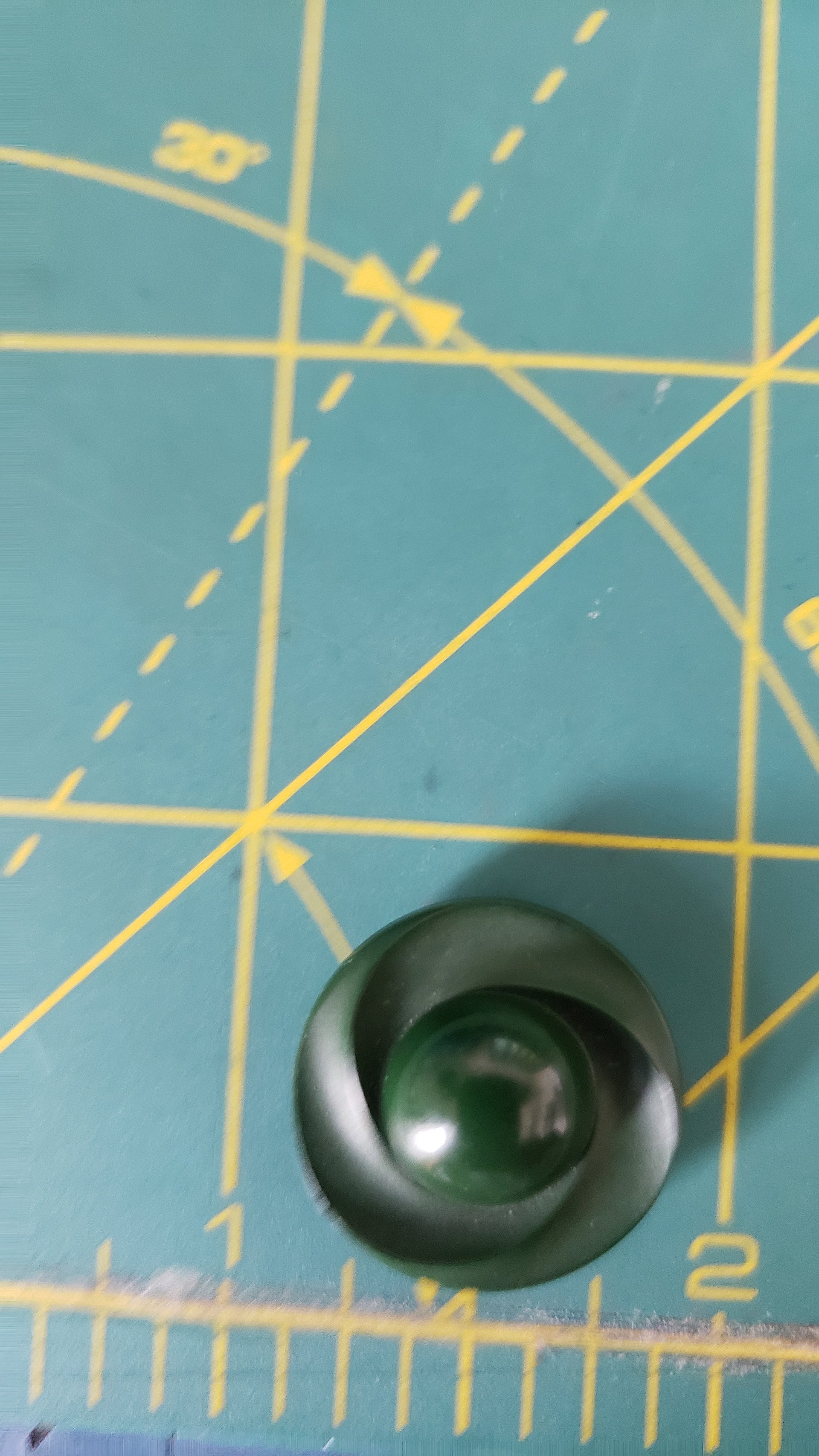 colt # 1 button 3/4" / dark green