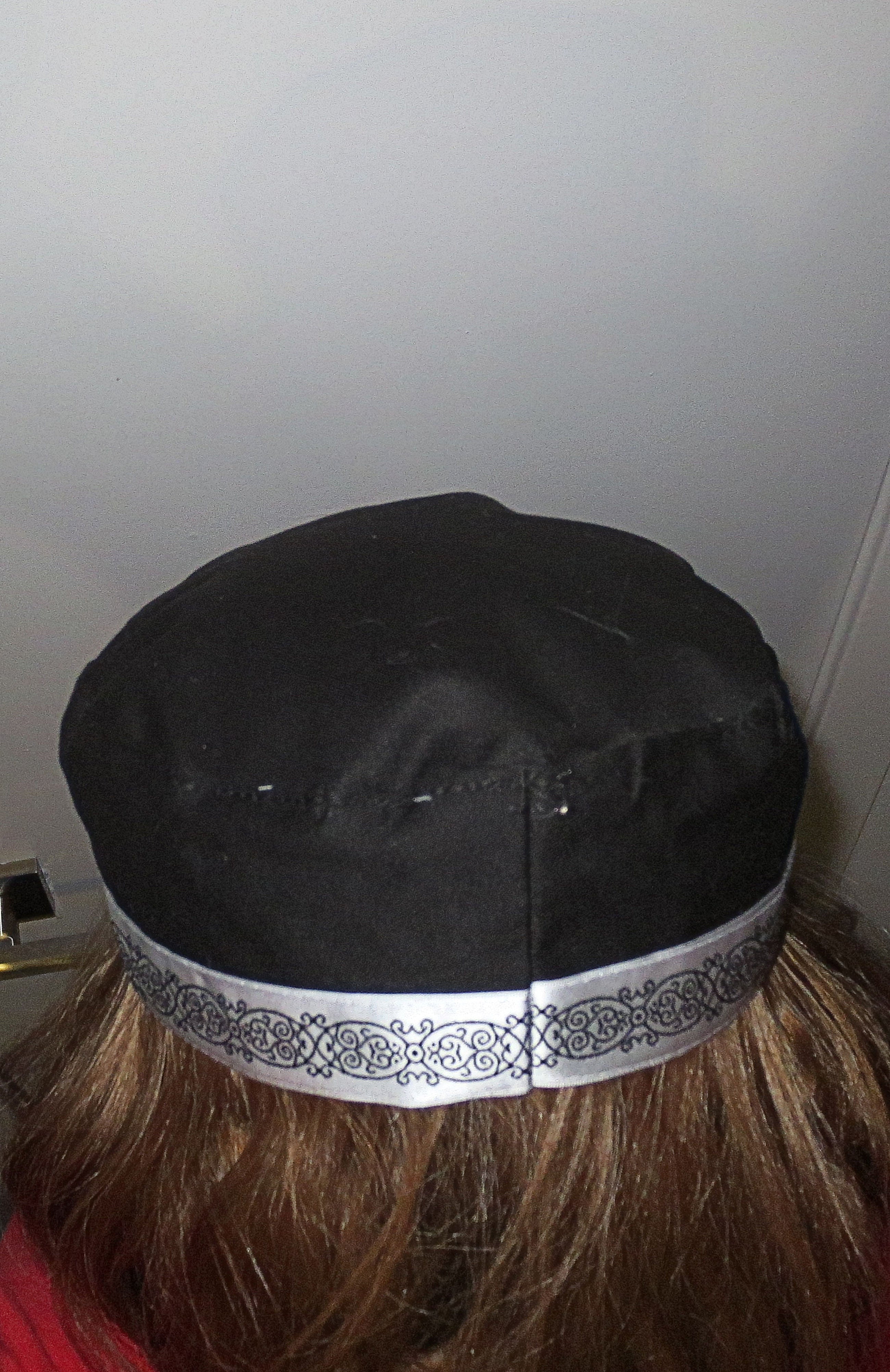 Kufi hat offers - Bucharian kippot, 23.62 inch / 60 cm