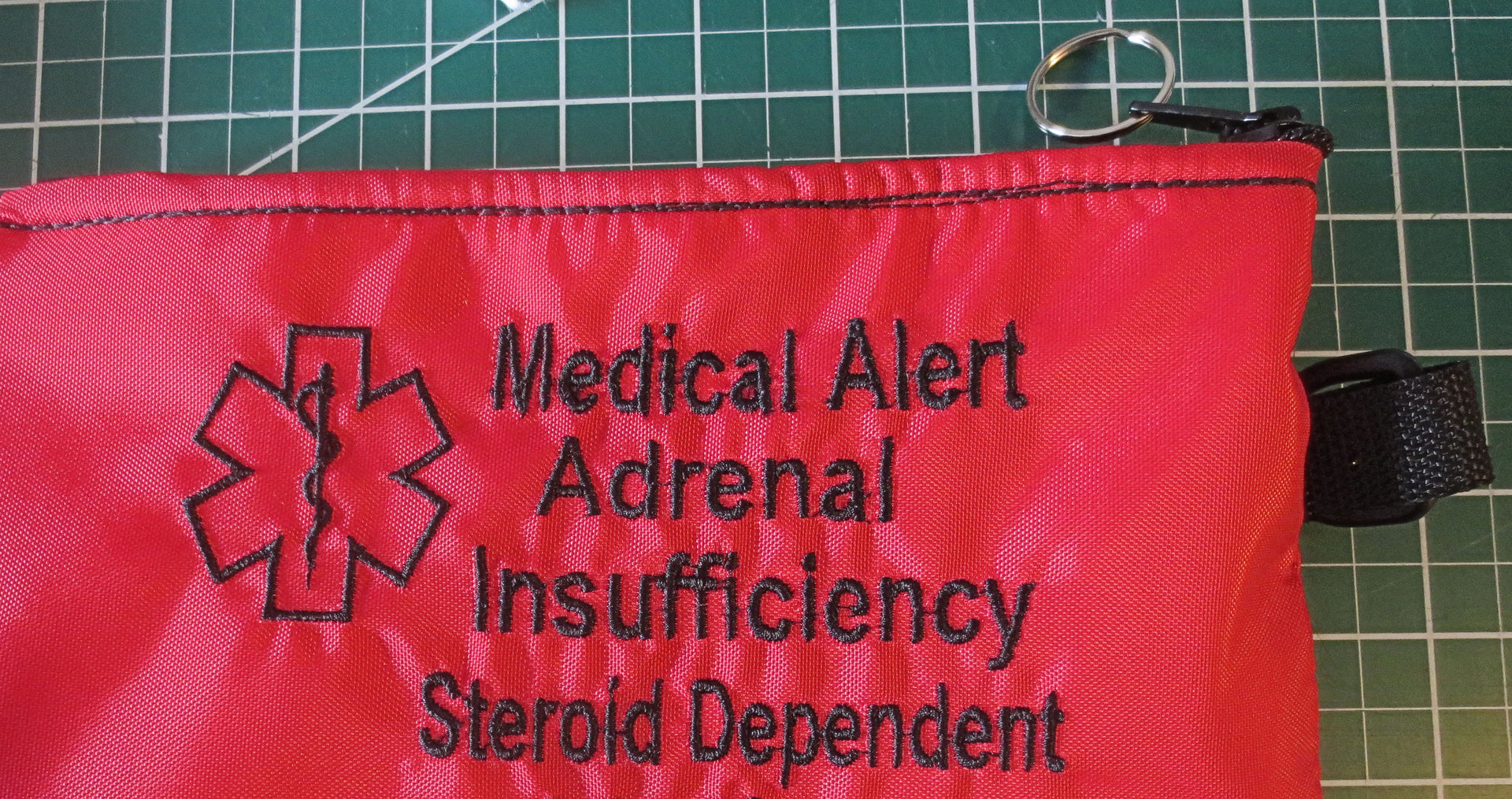 adrenal insufficiency toss in your bag zippered medical insulated case with alert label