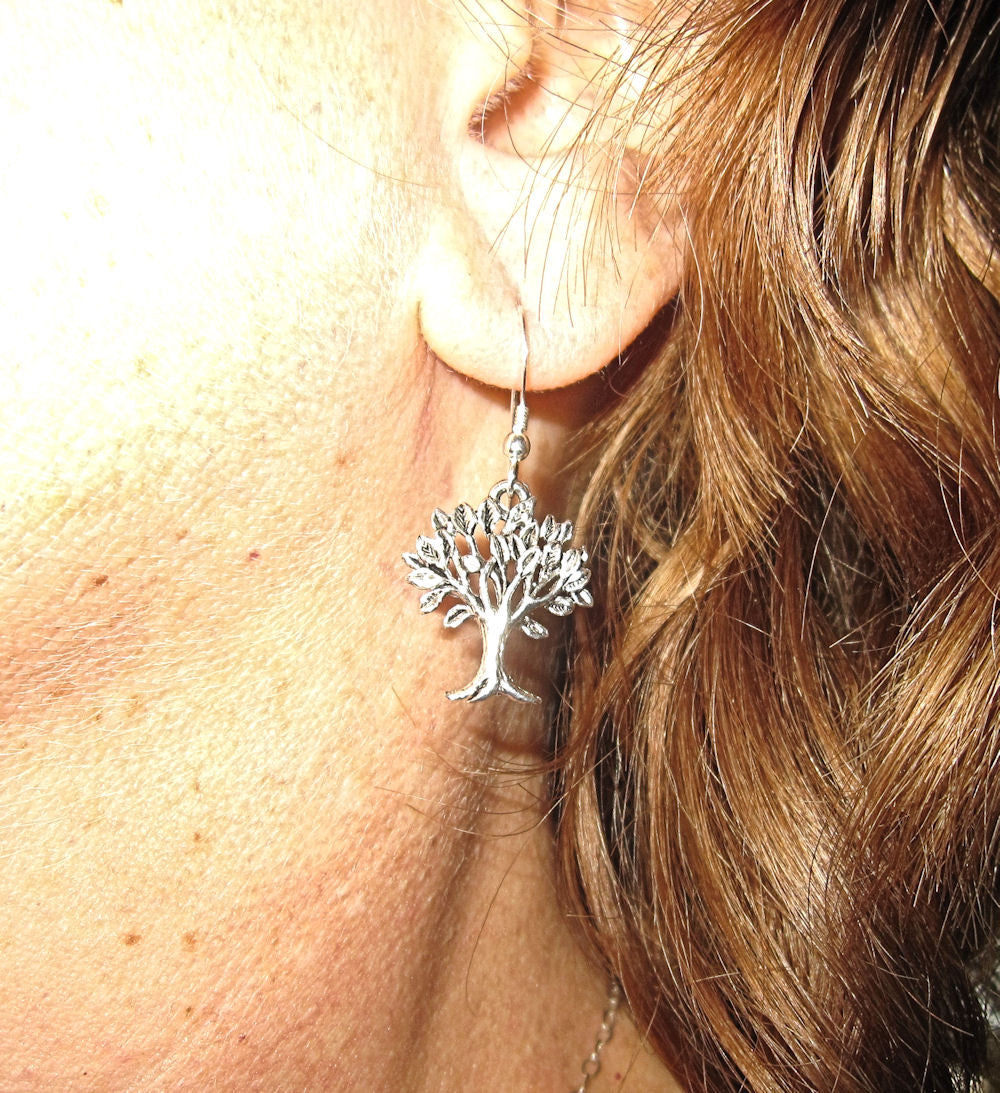 everyday judaica and shabbat silver earrings