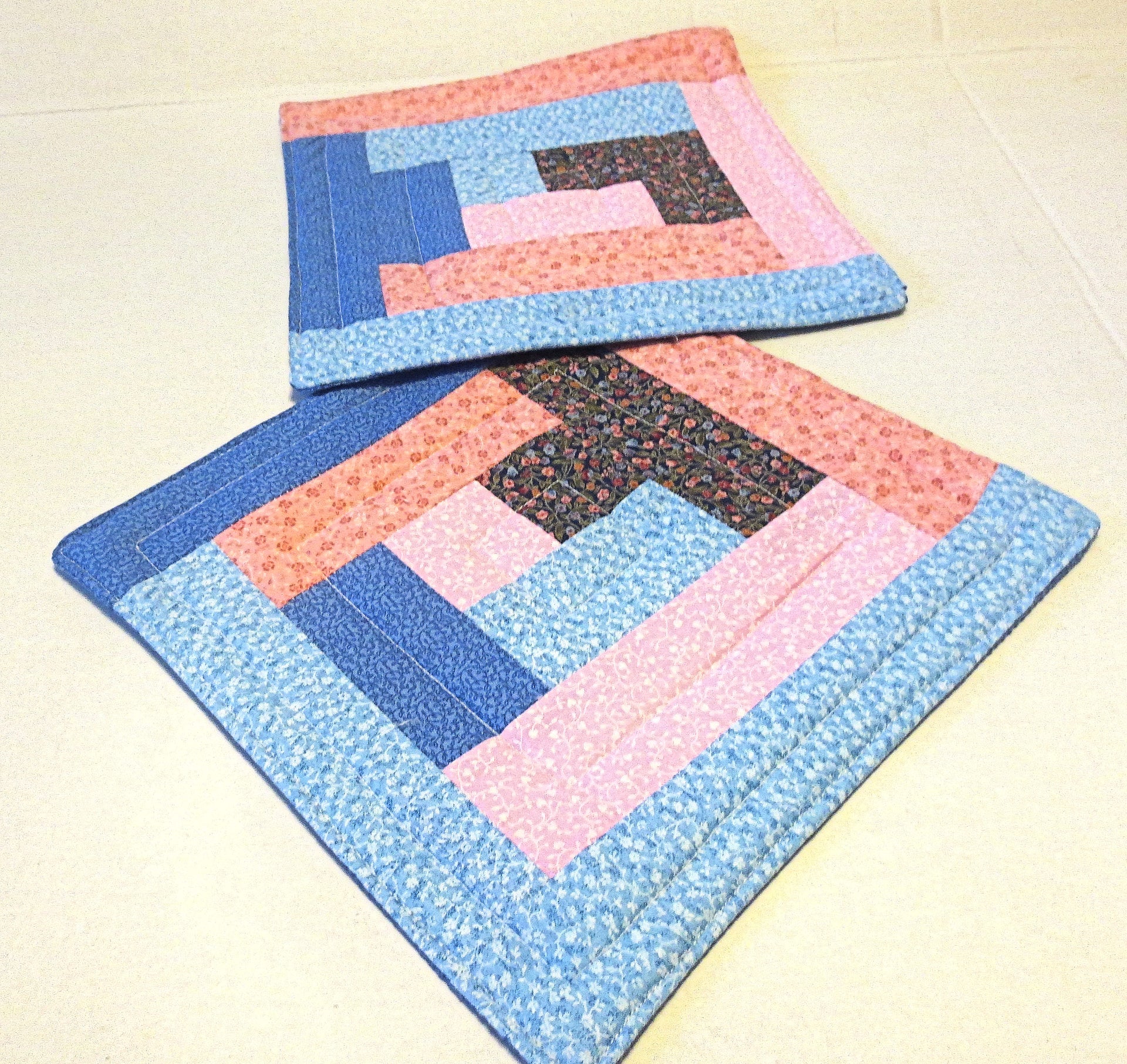 pink blue calico quilted reversible mini mats set of 2 insulated snack place mats